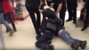 Полиция прокомментировала конфликт охраны и детей-попрошаек в торговом центре