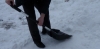После замечания дачник ударил соседа лопатой для уборки снега
