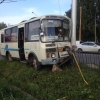 Автобус врезался в столб: пострадали четыре человека