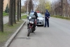 17-летний мотоциклист напился и приехал в отделение полиции