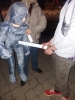 В Малоярославце 25-летний парень три раза пырнул ножом пенсионера на улице