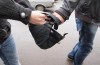В Калуге задержан подозреваемый в серии грабежей женских сумок