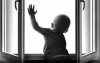 В Боровске трёхлетний мальчик выпал из окна