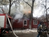 В Калуге девушки из Росгвардии вытащили жильцов из горящего дома