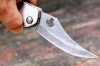 36-летний калужанин вонзил нож в руку приятеля, похитил его телефон и скрылся