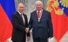 Путин вручил орден "За заслуги перед Отечеством" председателю калужского колхоза