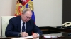 Путин подписал закон о лишении свободы до 5 лет за оскорбление ветеранов