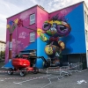 Калужская художница расписала граффити здание школы во Франции
