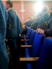 Не вставшему во время гимна малоярославецкому депутату вручили повестку в военкомат