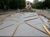 В Калуге на площади Победы начали устанавливать новый памятник