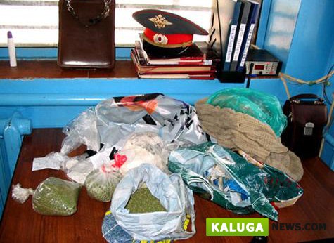 В Калуге при попытке  сбыта наркотиков задержан полицейский