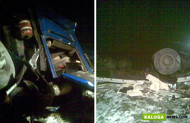 В Калужской области фура упала с моста
