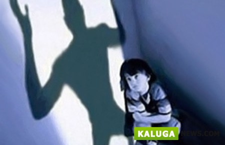 В Калуге педофил 3 дня подряд насиловал 2-летнюю девочку