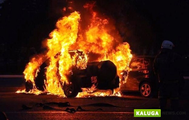 Калужанин поджег автомобиль бывшего работодателя, давшего ему плохую характеристику