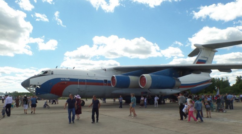 На аэродроме Ермолино прошли праздничные мероприятия, посвященные Дню воздушного флота России. Фотоотчет