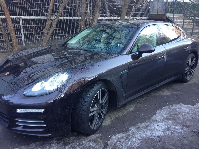 Угнанный в Москве Porsche топ-менеджера «Газпрома»  нашли в Медыни