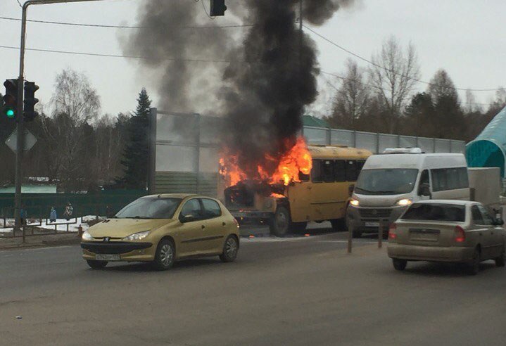 Механиком сгоревшего автобуса, перевозившего детей, была 65-летняя швея