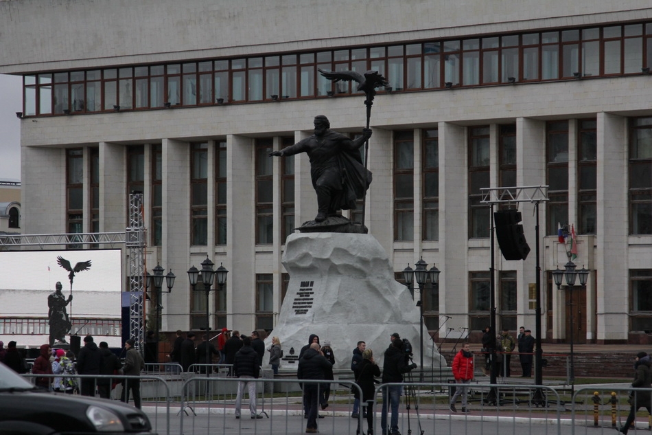 В Калуге открыли памятник Великому князю Московскому Ивану III