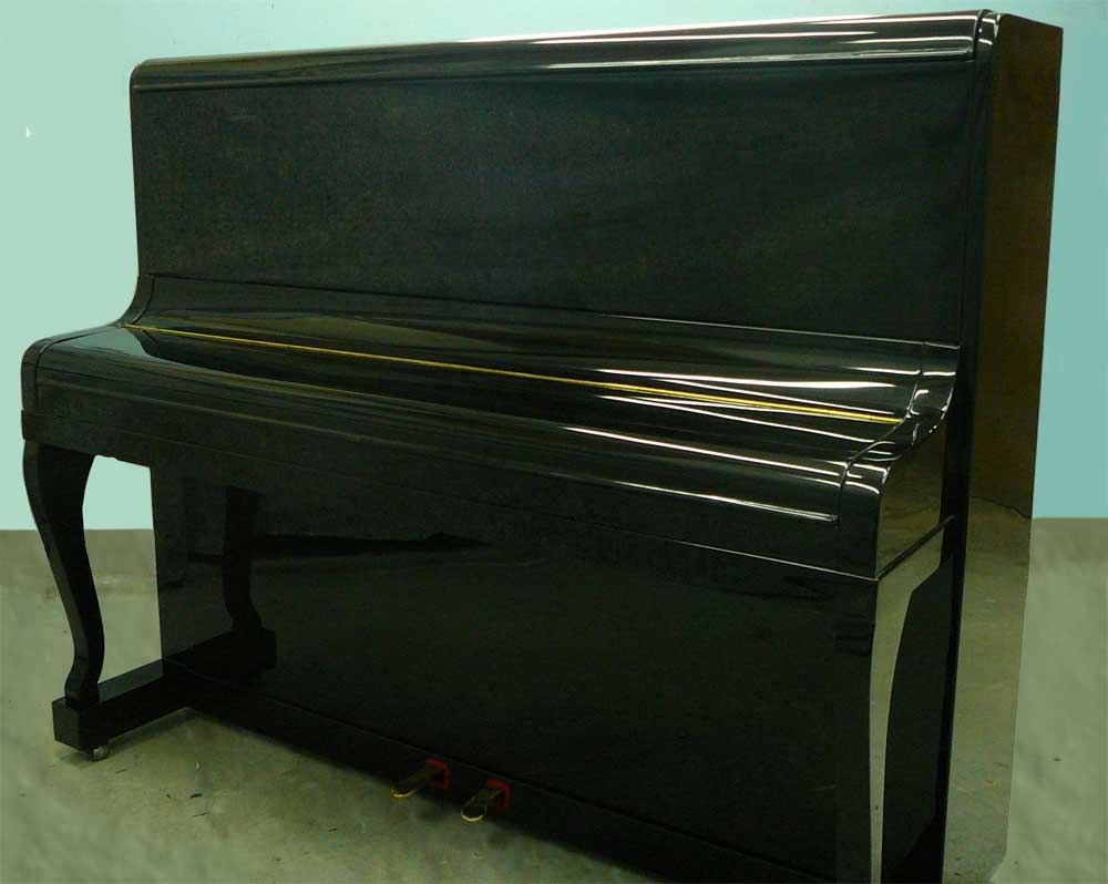 Калужские школы искусств получат от Минкульта 77 пианино