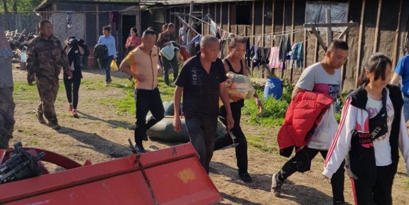 Полиция сняла с грядок 39 нелегалов из КНР, Узбекистана и Таджикистана