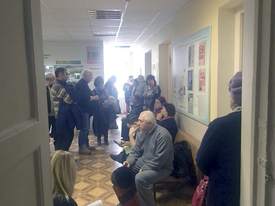 Артамонов запретил вести платный прием в калужских больницах до 15 часов