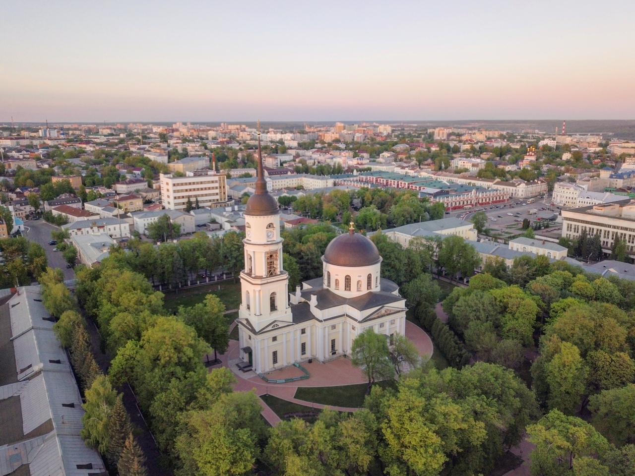 Более 50 миллионов рублей требуется на спасение Троицкого собора в Калуге