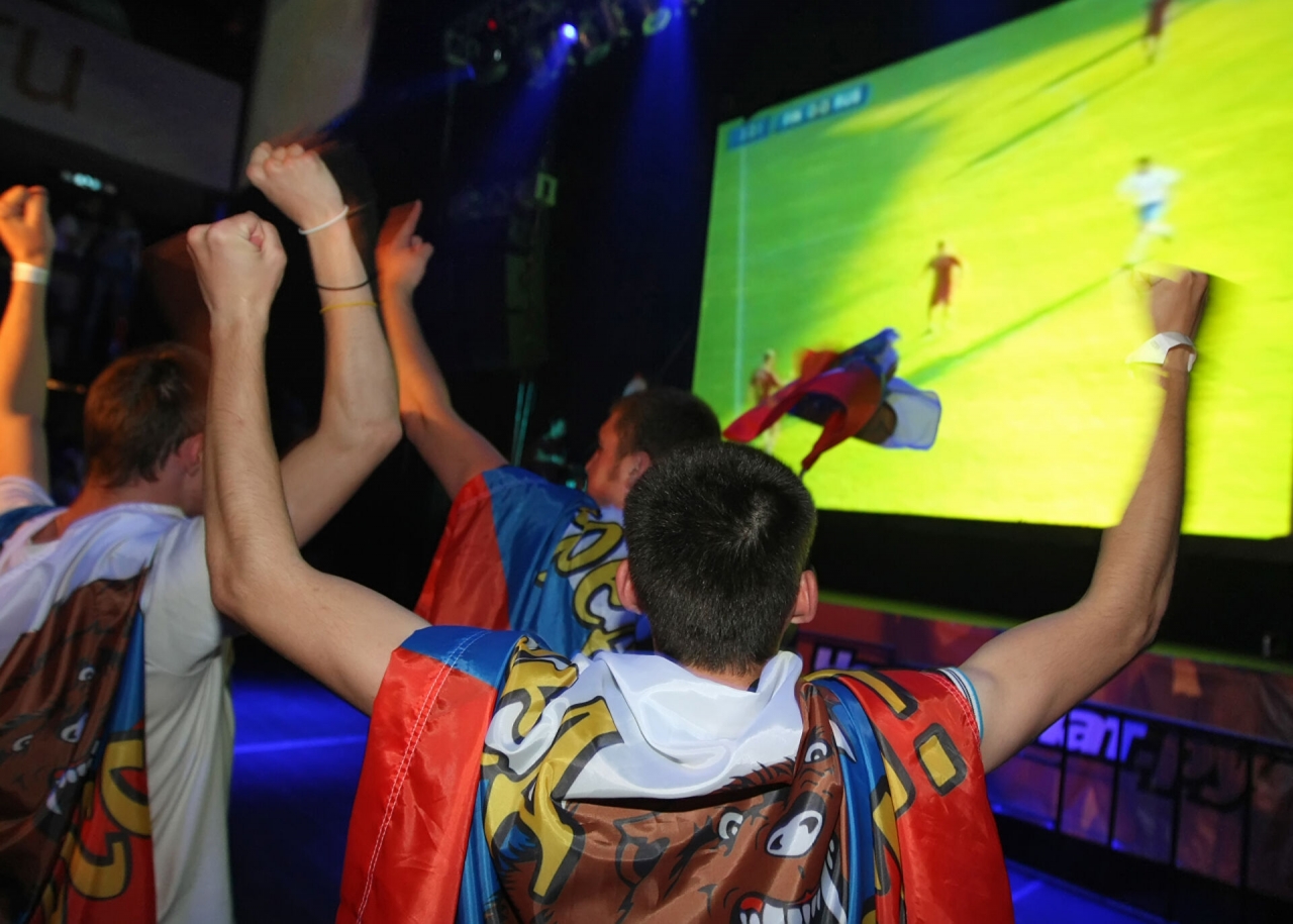 Финал Чемпионата Европы по футболу будут показывать на большом экране в Гостиных рядах