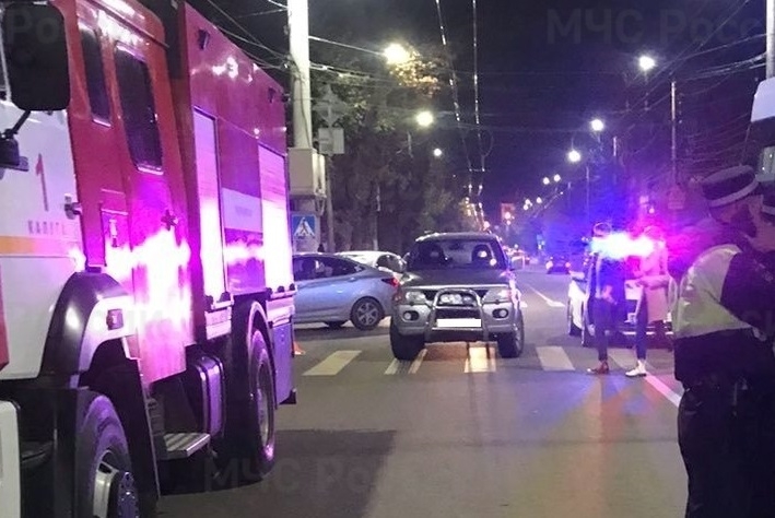 Водитель, сбивший двух девушек на Луначарского, был пьян
