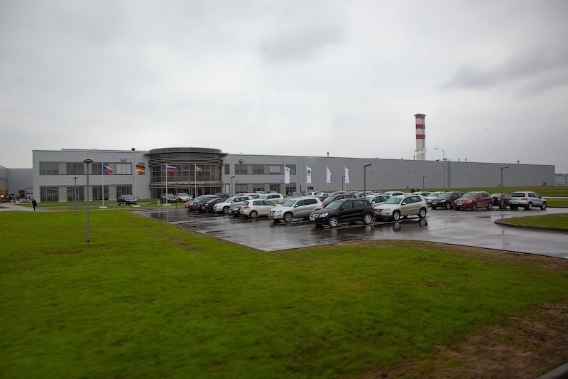 На калужский завод «Фольксваген» поступили запчасти с оскорбительными надписями