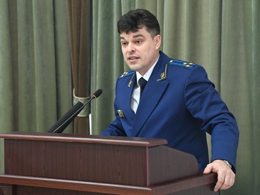 Прокурор Константин Жиляков собирается забрать в доход государства имущество у ещё одного калужского чиновника