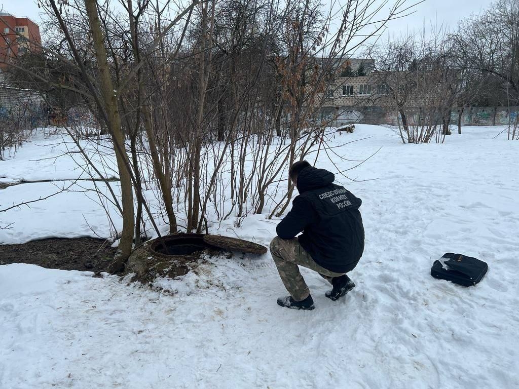 В Обнинске в канализационном колодце обнаружили расчленённые тела двух человек 
