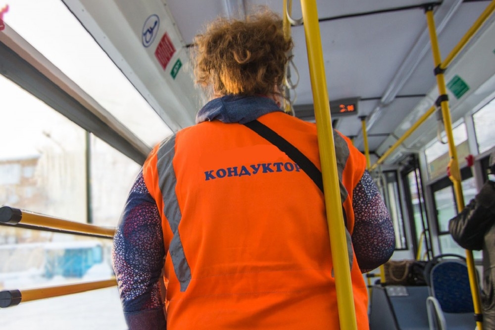 Управление калужского троллейбуса выплатит кондукторше 150 000 рублей компенсации морального вреда