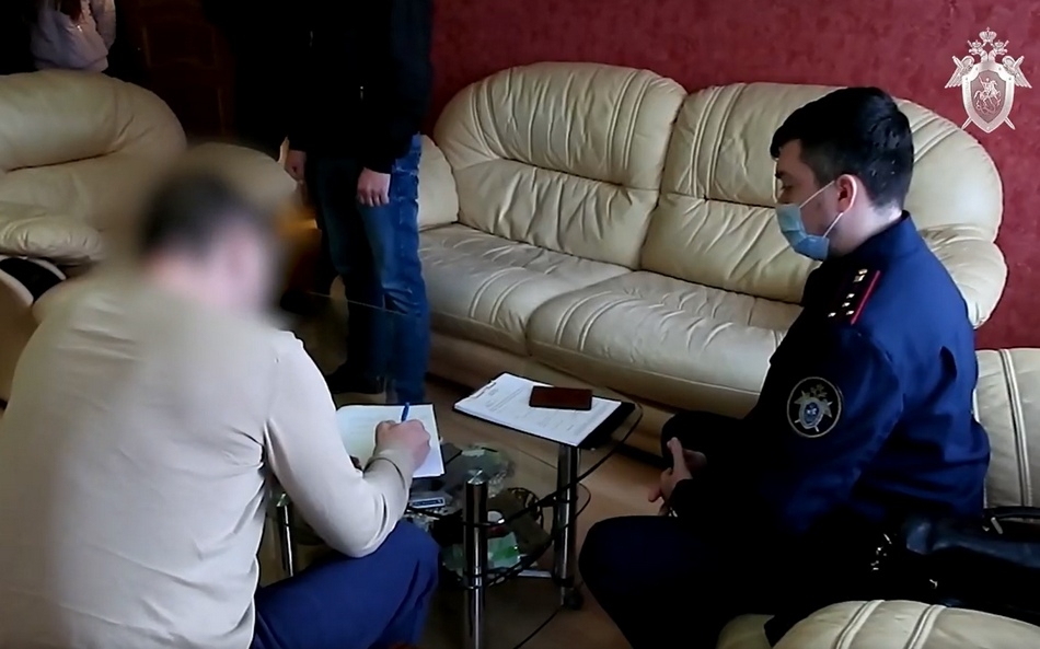 Педофила из Калуги, который снимал свои надругательства над детьми на видео, осудили на 21 год