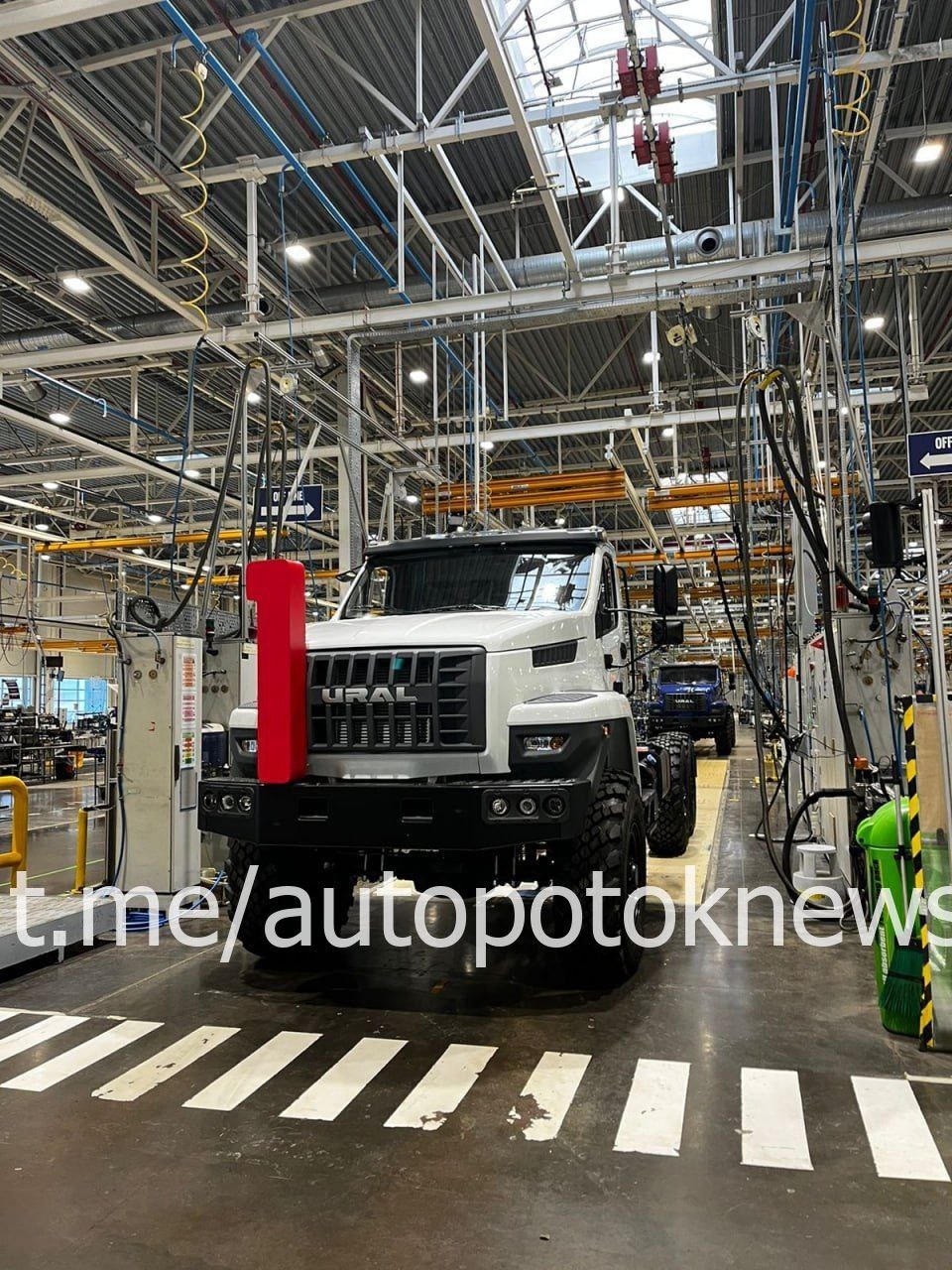 На бывшем заводе Volvo в Калуге состоялся тестовый запуск сборочной линии Урал 6х4