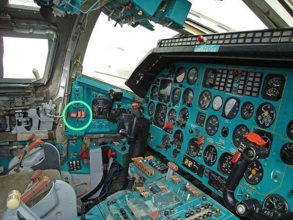 Три пилота бомбардировщика Ту-22М3 в Шайковке погибли из-за переключателя "принудительное покидание"